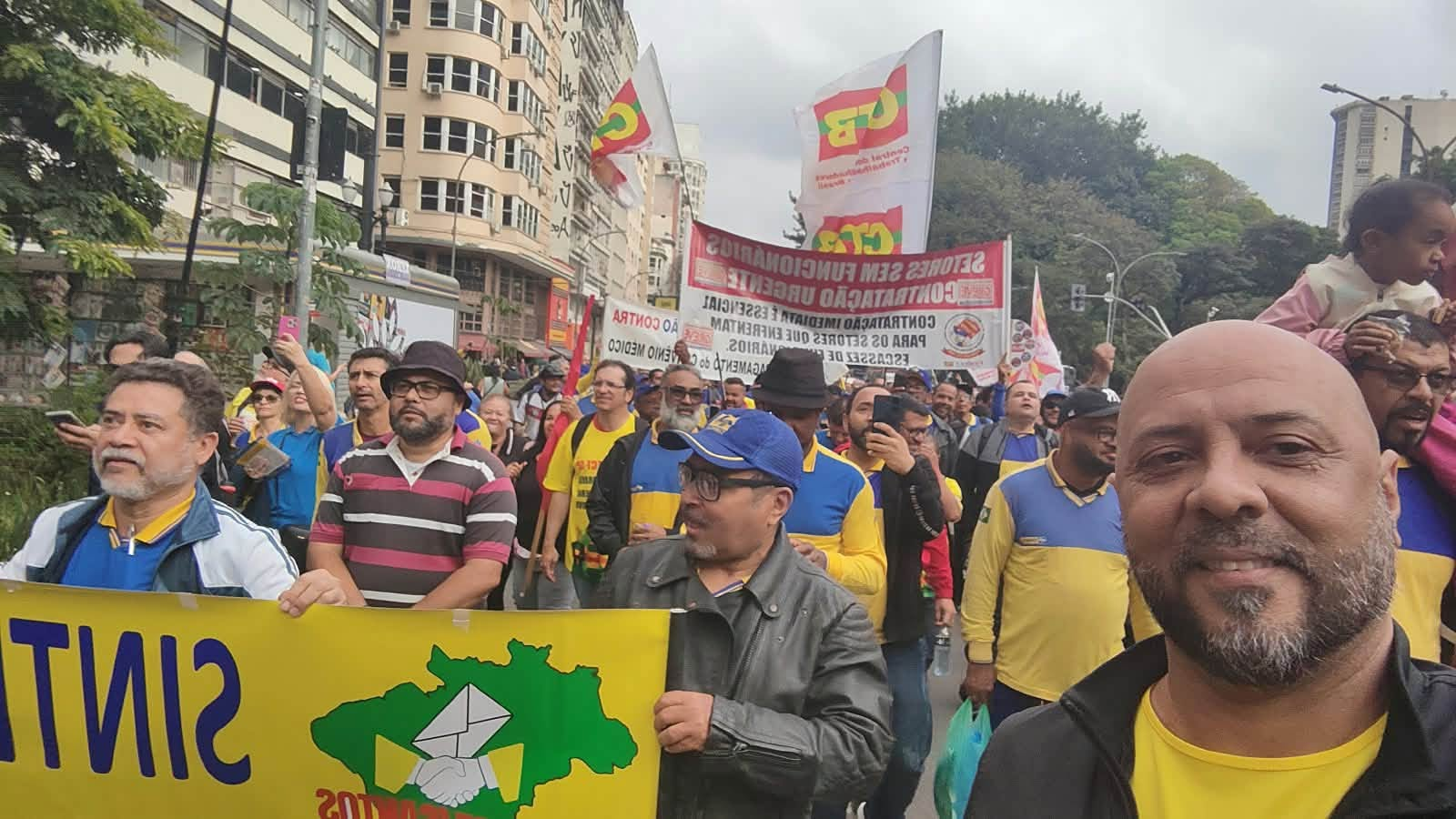 Os sete sindicatos de São Paulo unidos no ato pelo fechamento do ACT 2026/2027