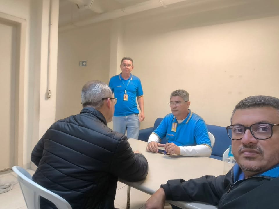 Diretoria do Sindicato orientando trabalhadores sobre os processos jurídicos em andamento